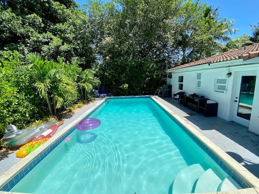 House With Pool And Bbq, 12 Min To The Beach Miami Shores Екстериор снимка