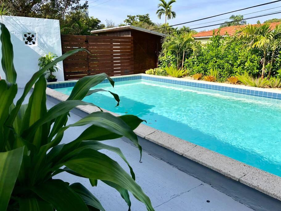 House With Pool And Bbq, 12 Min To The Beach Miami Shores Екстериор снимка