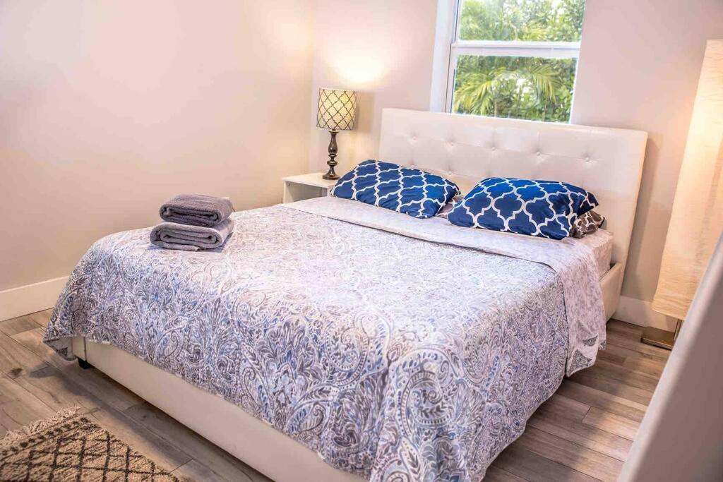 House With Pool And Bbq, 12 Min To The Beach Miami Shores Екстериор снимка